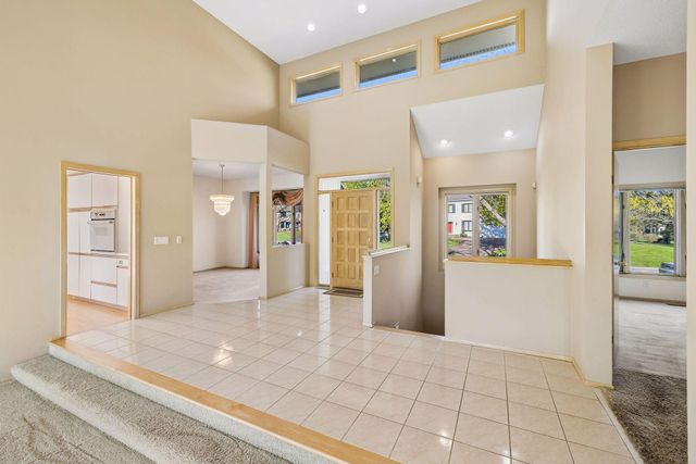 5915 Sweetwater Circle, Excelsior, MN 55331