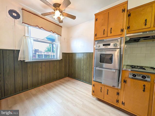 112 W CHELTENHAM AVE, Philadelphia, PA 19120