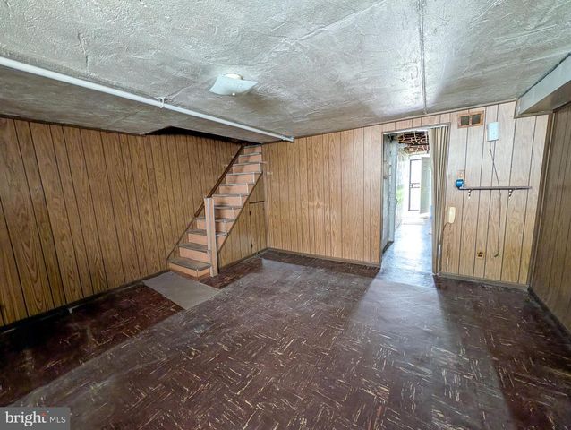 112 W CHELTENHAM AVE, Philadelphia, PA 19120