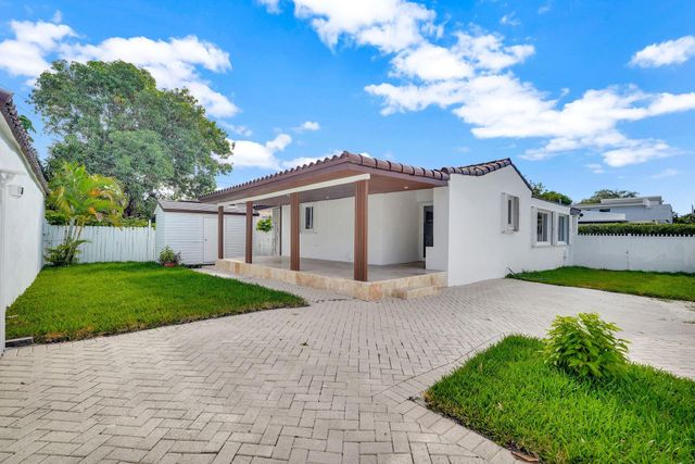 2291 SW 17th St, Miami, FL 33145