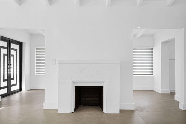 2291 SW 17th St, Miami, FL 33145