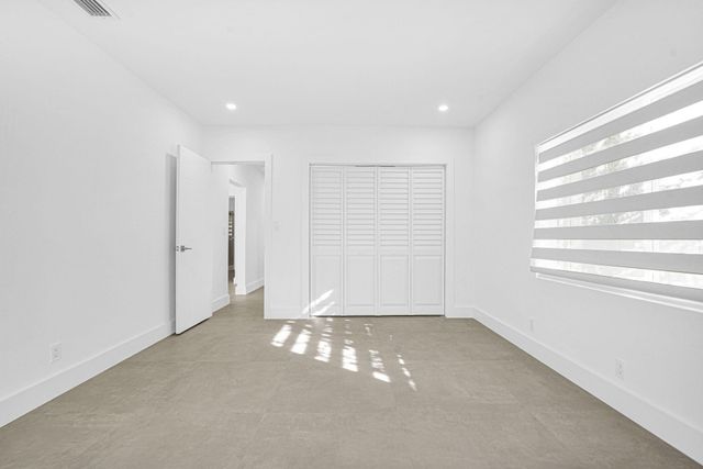 2291 SW 17th St, Miami, FL 33145