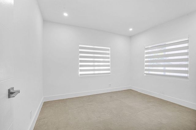 2291 SW 17th St, Miami, FL 33145