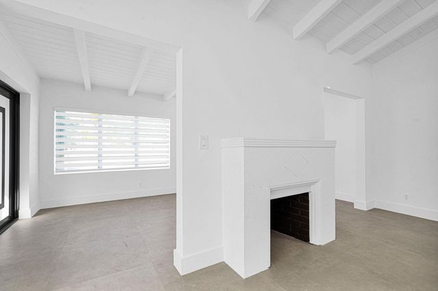 2291 SW 17th St, Miami, FL 33145