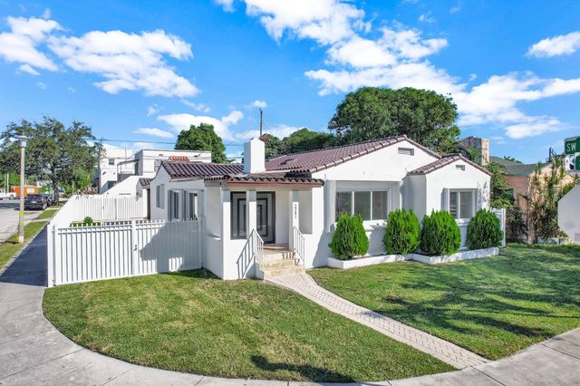 2291 SW 17th St, Miami, FL 33145