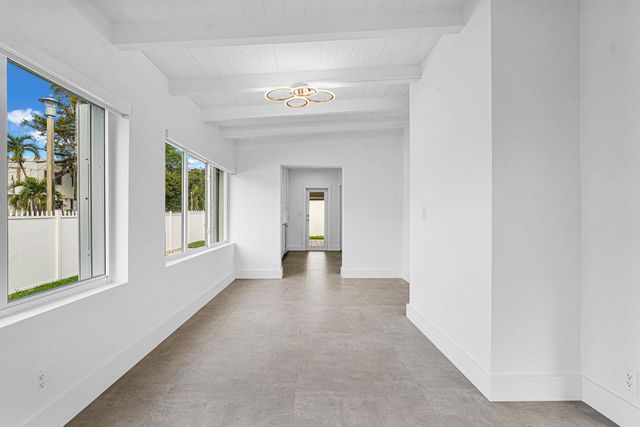 2291 SW 17th St, Miami, FL 33145