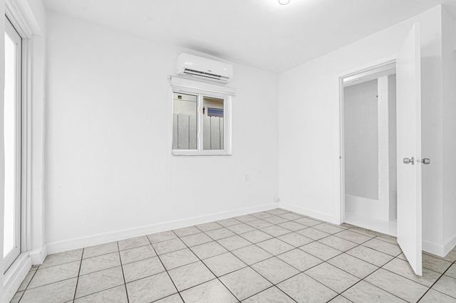 2291 SW 17th St, Miami, FL 33145