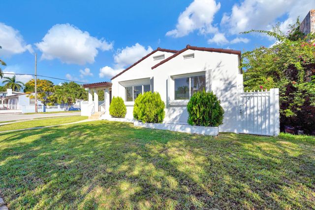 2291 SW 17th St, Miami, FL 33145