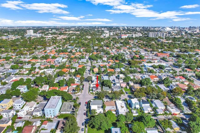 2291 SW 17th St, Miami, FL 33145