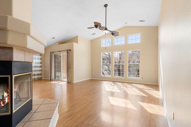 10239 Country Meadows Drive NW, Albuquerque, NM 87114