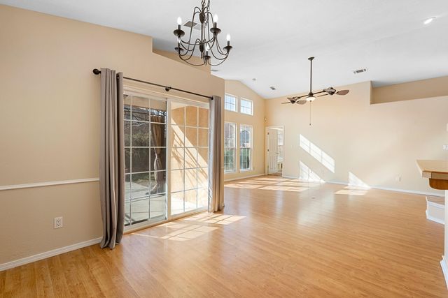 10239 Country Meadows Drive NW, Albuquerque, NM 87114