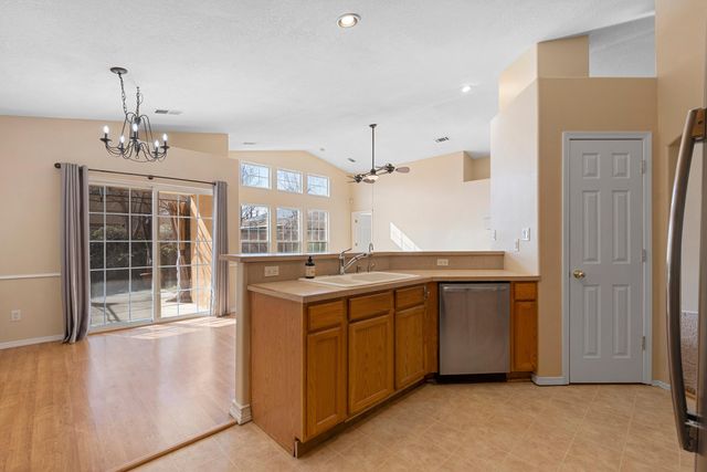 10239 Country Meadows Drive NW, Albuquerque, NM 87114