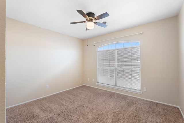 10239 Country Meadows Drive NW, Albuquerque, NM 87114