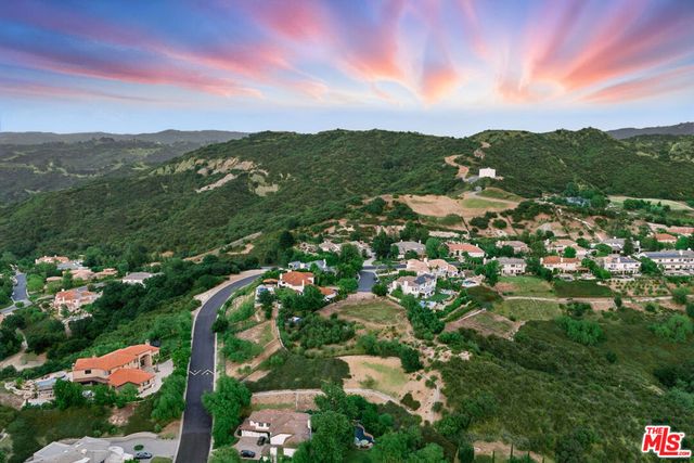 24030 Alder Place, Calabasas, CA 91302