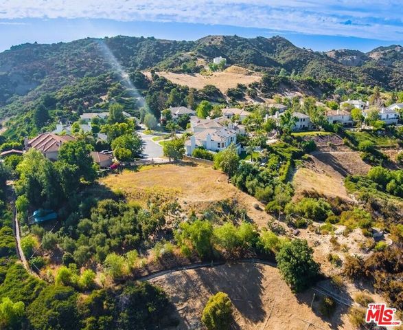 24030 Alder Place, Calabasas, CA 91302