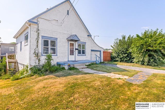1122 N 46th Street, Omaha, NE 68132