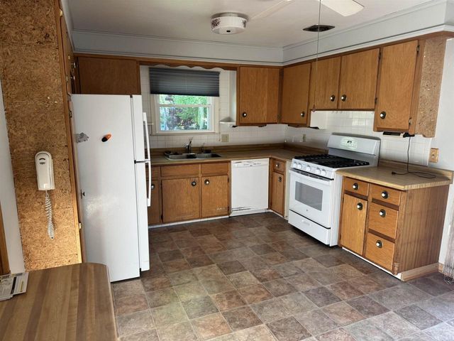 5403 Winnequah Road, Monona, WI 53716