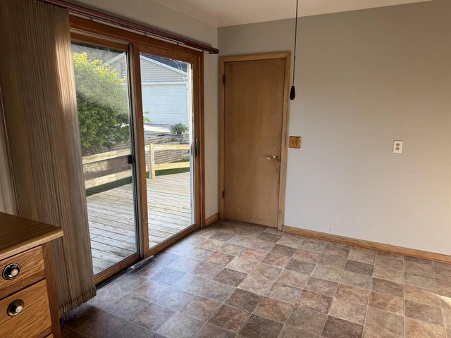 5403 Winnequah Road, Monona, WI 53716