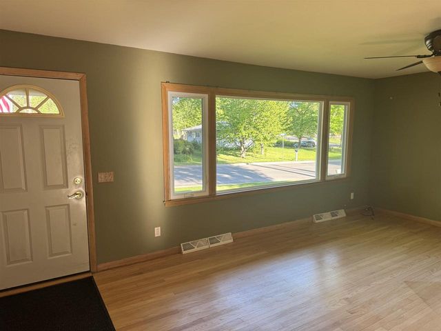 5403 Winnequah Road, Monona, WI 53716