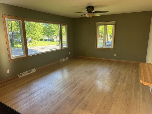 5403 Winnequah Road, Monona, WI 53716