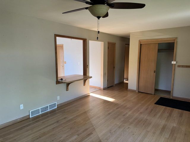 5403 Winnequah Road, Monona, WI 53716