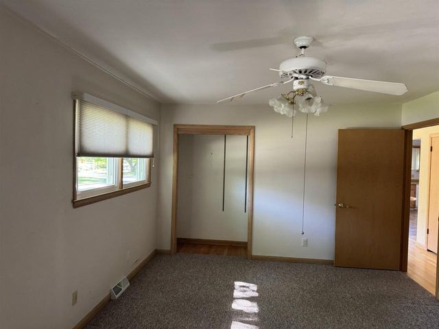 5403 Winnequah Road, Monona, WI 53716