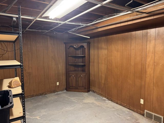 5403 Winnequah Road, Monona, WI 53716