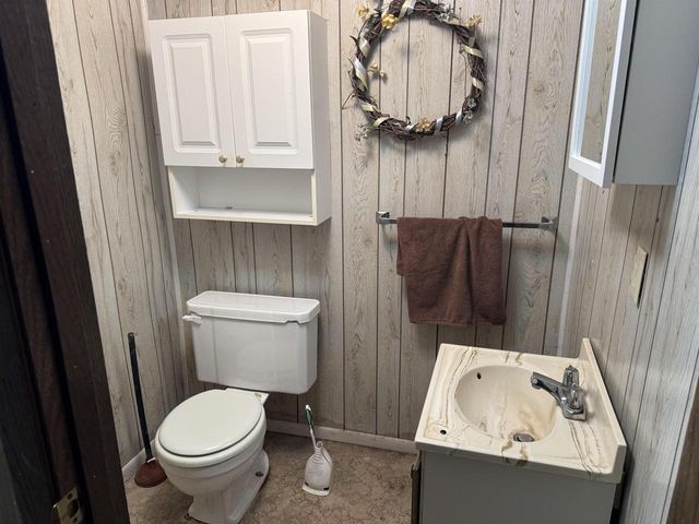 5403 Winnequah Road, Monona, WI 53716