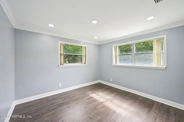 2006 ORLEAN Drive, Jacksonville, FL 32210