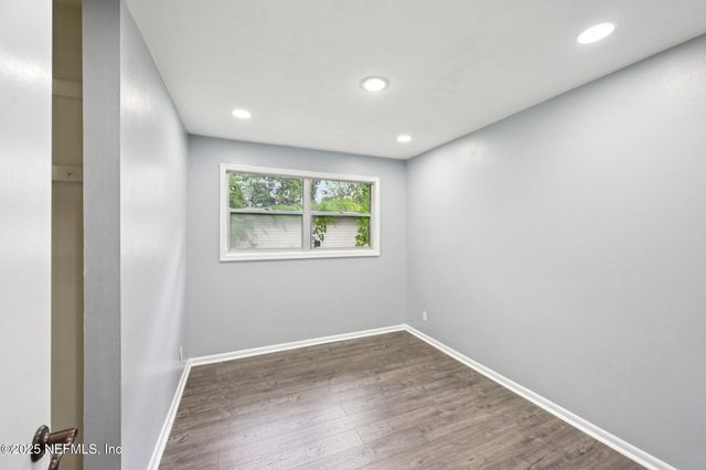 2006 ORLEAN Drive, Jacksonville, FL 32210