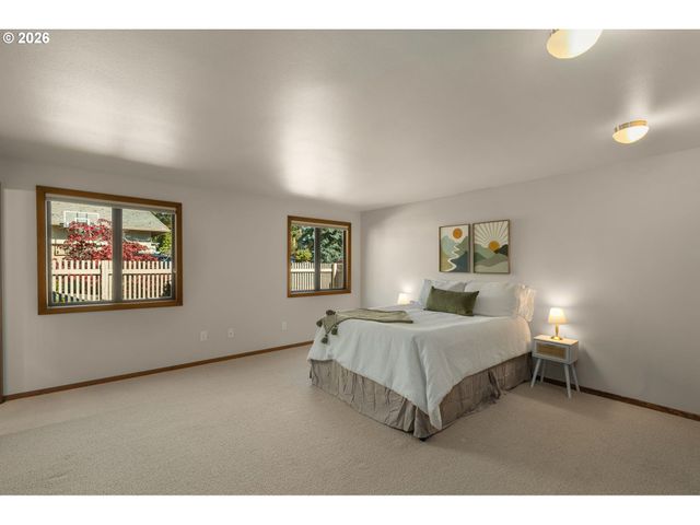 8605 Sw 90TH Ave, Portland, OR 97223
