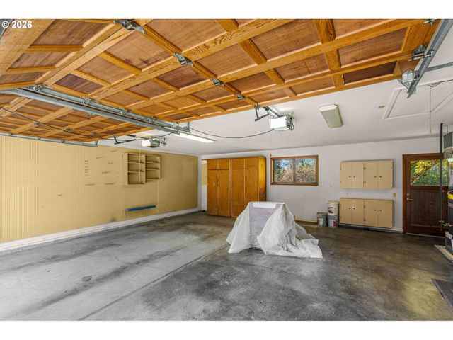8605 Sw 90TH Ave, Portland, OR 97223
