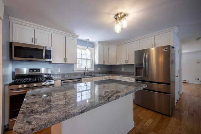 31 Tami Lane, Epping, NH 03042