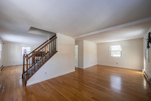 31 Tami Lane, Epping, NH 03042