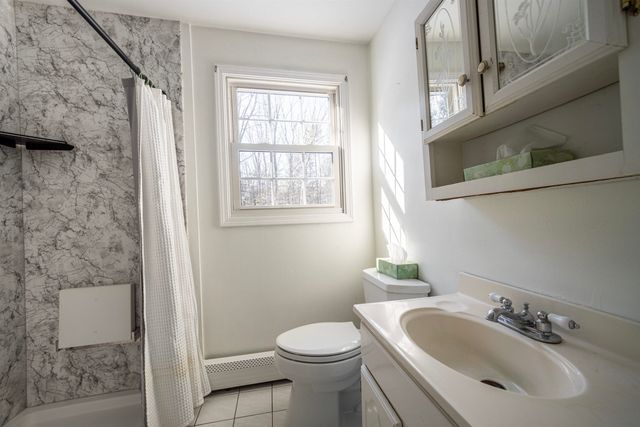 31 Tami Lane, Epping, NH 03042