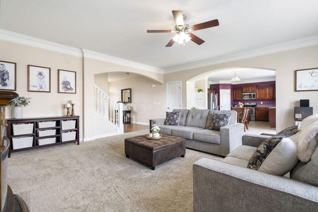 2425 Angelfire Drive, Grove City, OH 43123