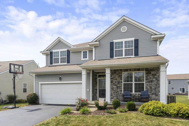 2425 Angelfire Drive, Grove City, OH 43123