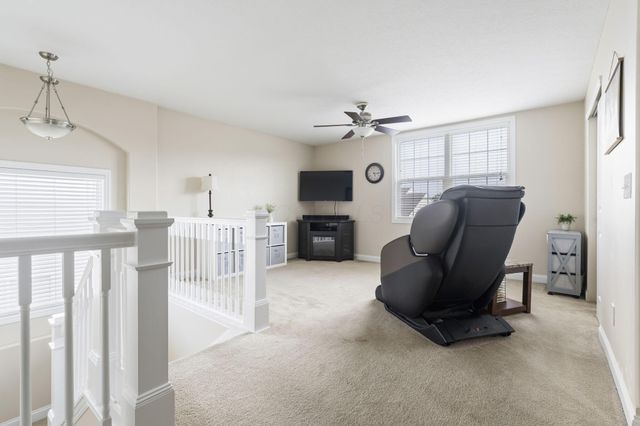 2425 Angelfire Drive, Grove City, OH 43123