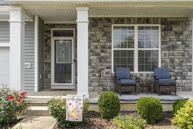 2425 Angelfire Drive, Grove City, OH 43123