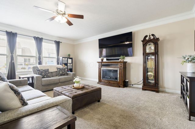 2425 Angelfire Drive, Grove City, OH 43123