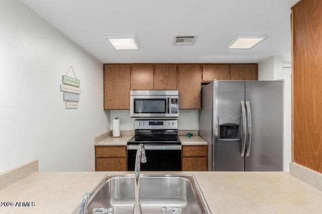3033 E DEVONSHIRE Avenue 3029, Phoenix, AZ 85016