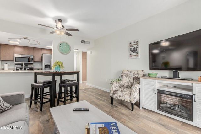 3033 E DEVONSHIRE Avenue 3029, Phoenix, AZ 85016