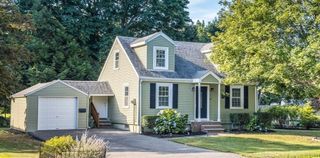18 Wescroft Road, Reading, MA 01867