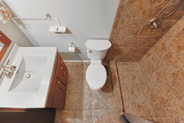 54225 Ash Road, Osceola, IN 46561