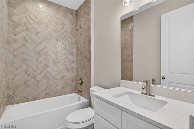 2014 NW 21st AVE, Cape Coral, FL 33993