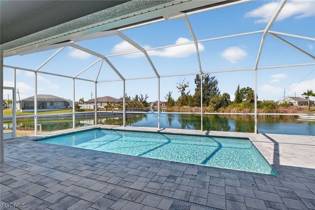 2014 NW 21st AVE, Cape Coral, FL 33993