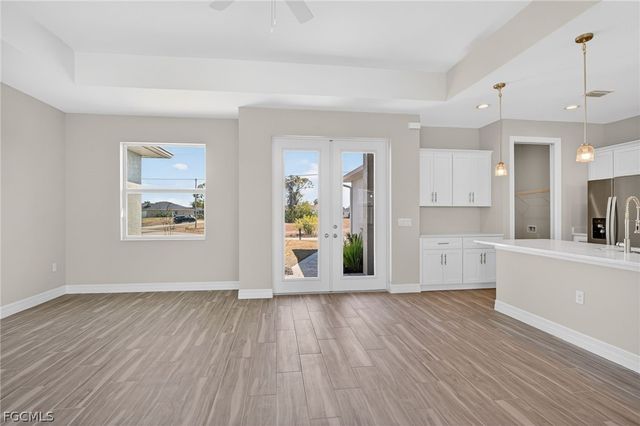 2014 NW 21st AVE, Cape Coral, FL 33993