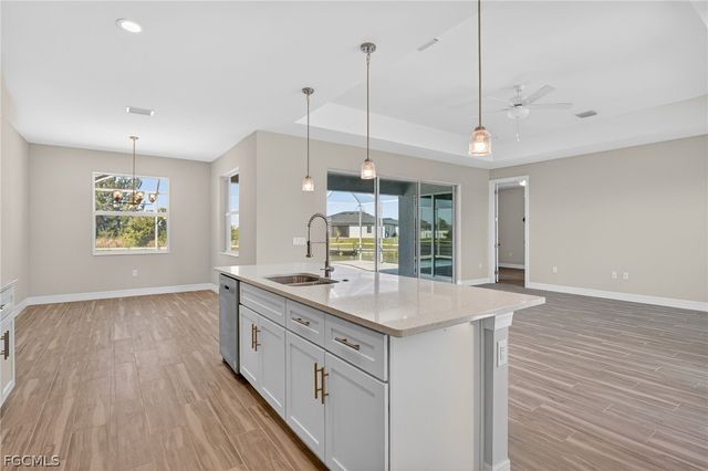 2014 NW 21st AVE, Cape Coral, FL 33993