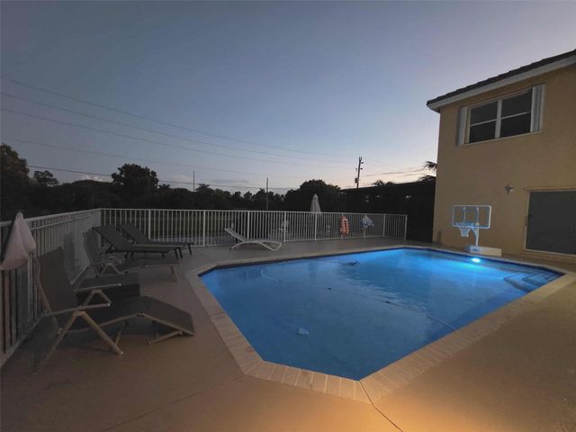 7548 Fairway Trail, Boca Raton, FL 33487