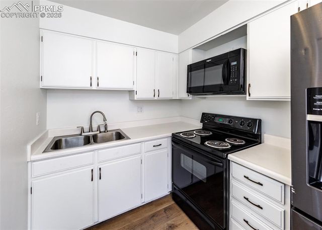 1174 Magnolia Street, Colorado Springs, CO 80907